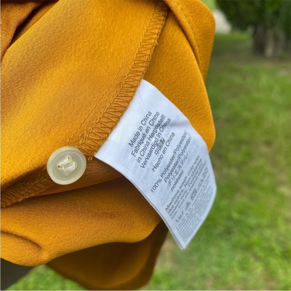 J. Crew Ruffle V-Neck Front Satin Crepe sleeveless Top Size S NWT - Picture 5 of 7